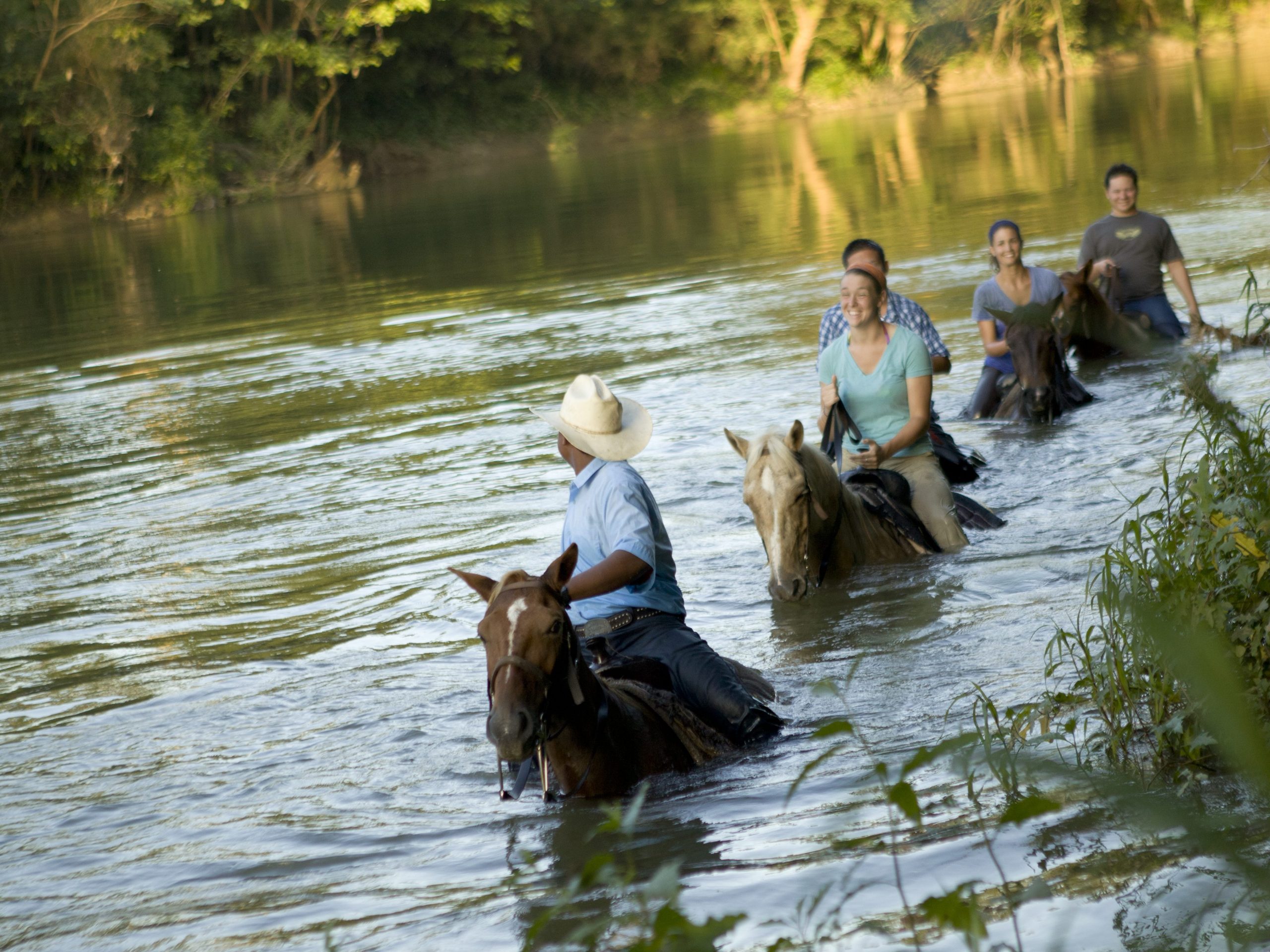 4 Tips to Relax the Mind and Unwind in Belize