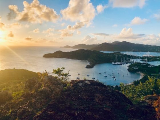 Picture of an island in the Caribbean 